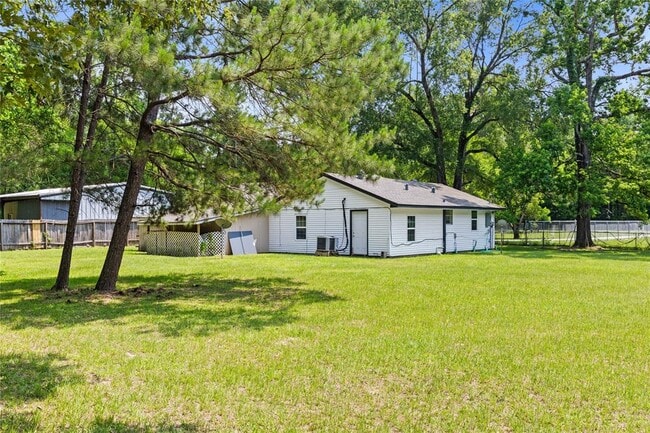 Building Photo - 20339 Pin Oak Loop