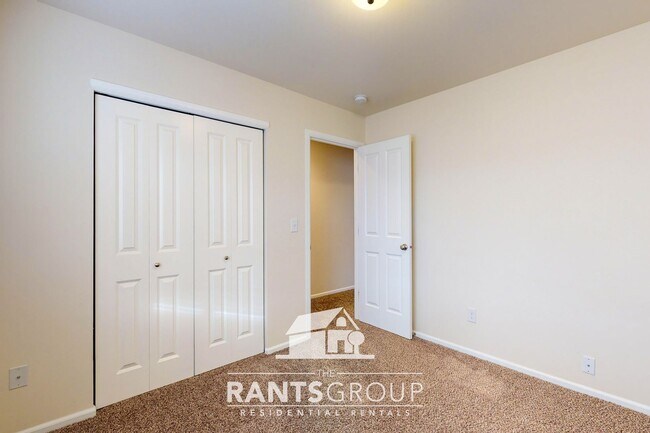 Building Photo - Fantastic Neighborhood in Tumwater!