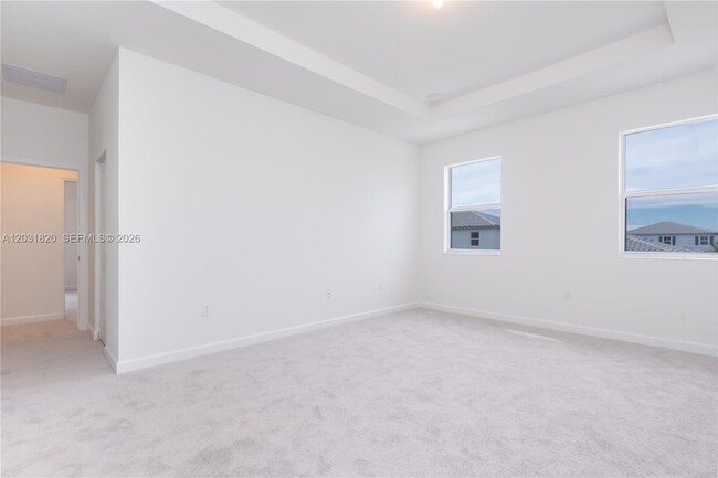 Building Photo - 2636 SE 8th Ct