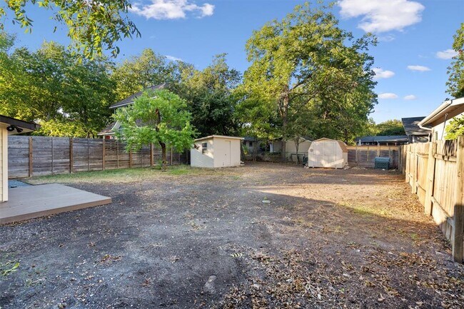 Building Photo - 406 Hammack Dr