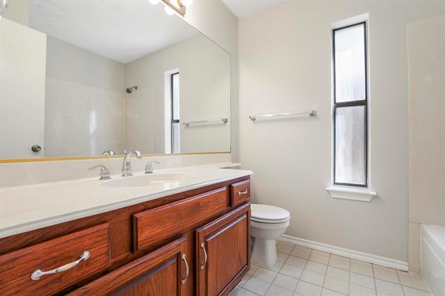 Building Photo - 2024 Hawken Dr