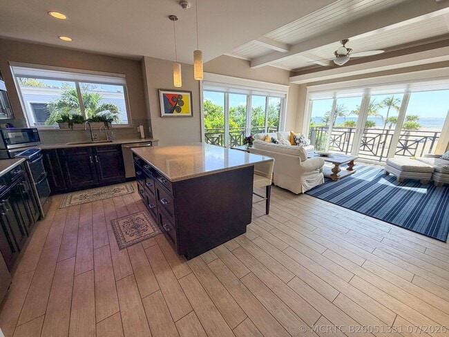Building Photo - 1598 S Ocean Ln