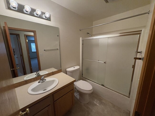 Building Photo - 3515 Malland Ct