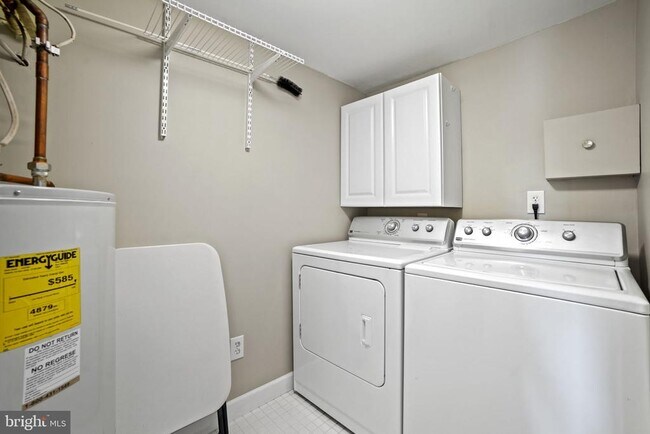 Building Photo - 1058 Norwood Ct