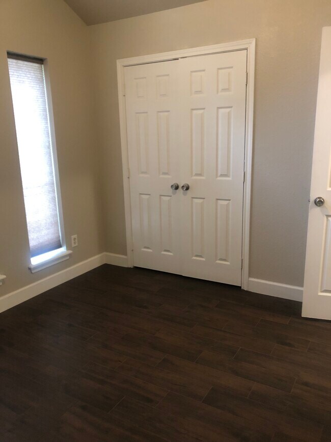 Building Photo - 11731 Santa Fe Tr