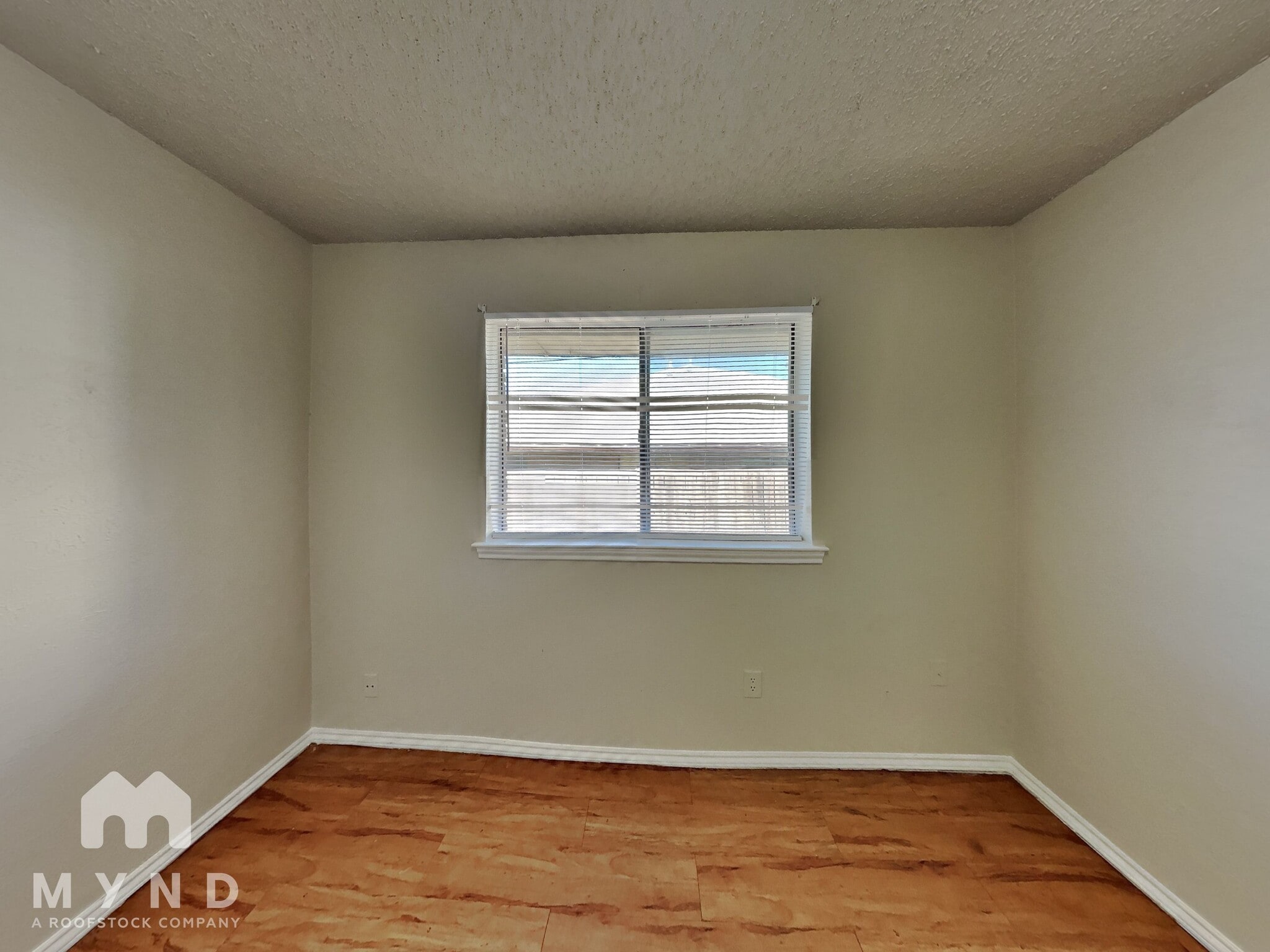 Building Photo - 11837 Garden Terrace Dr