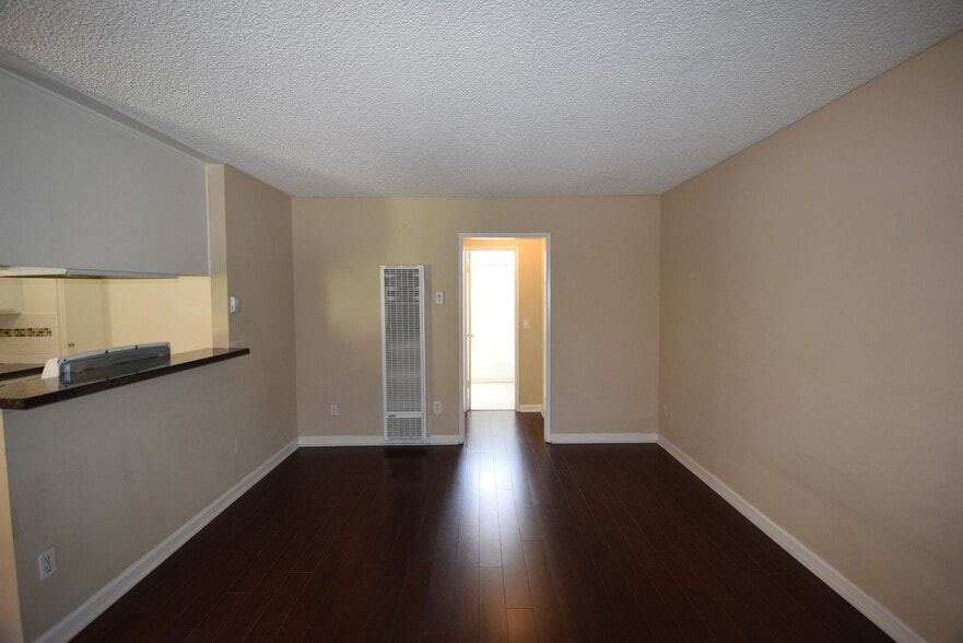 Building Photo - 13846 Sherman Way