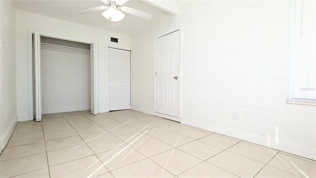 Building Photo - 3461 Croton Terrace