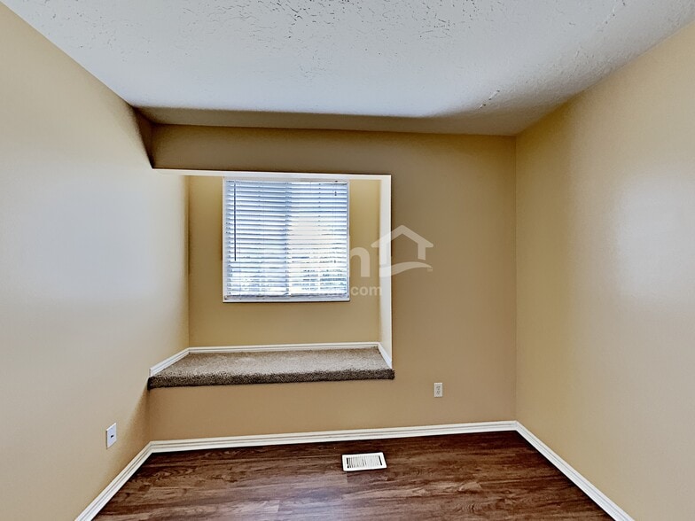 Building Photo - 5729 S 4075 W