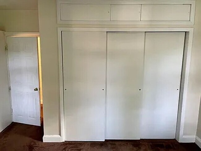 Building Photo - 2802 Berwick Ave