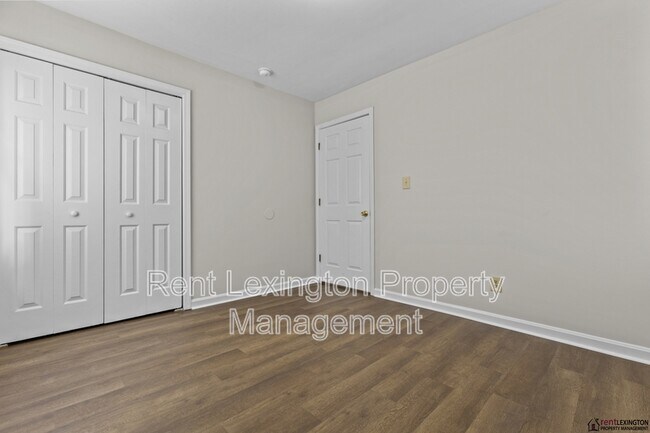 Building Photo - 1321 Leaning Tree Ln