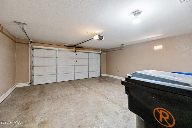Building Photo - 7737 E Onza Ave