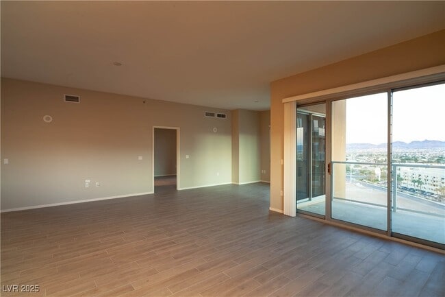 Building Photo - 8255 S Las Vegas Blvd