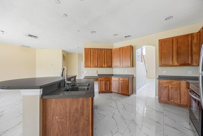 Building Photo - 5803 Cheshire Cove Terrace