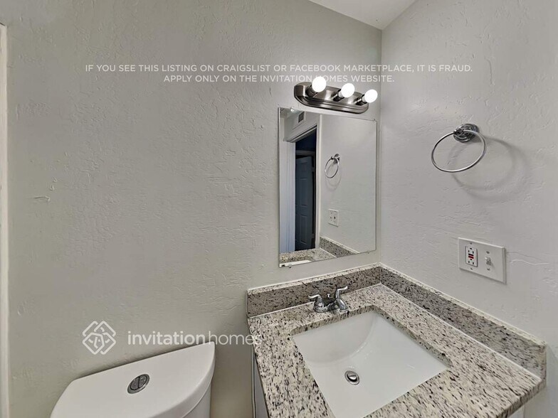 Building Photo - 9708 N 56th Ln