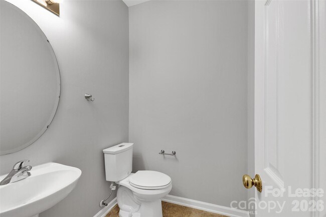 Building Photo - 11054 Dixie Hills Dr
