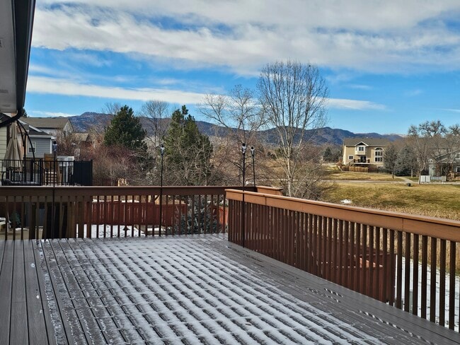 Building Photo - 1138 Lakecrest Ct