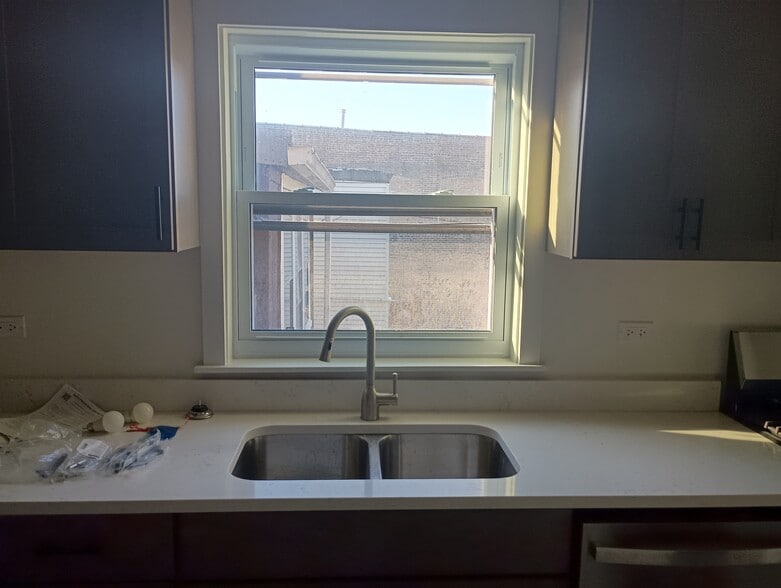 Building Photo - 3842 N Mozart St