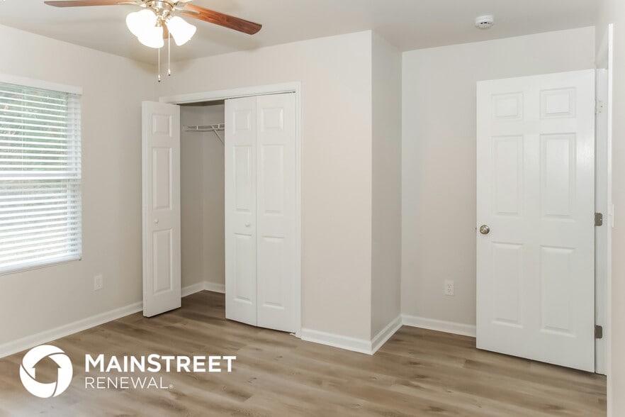 Building Photo - 174 Ranier St