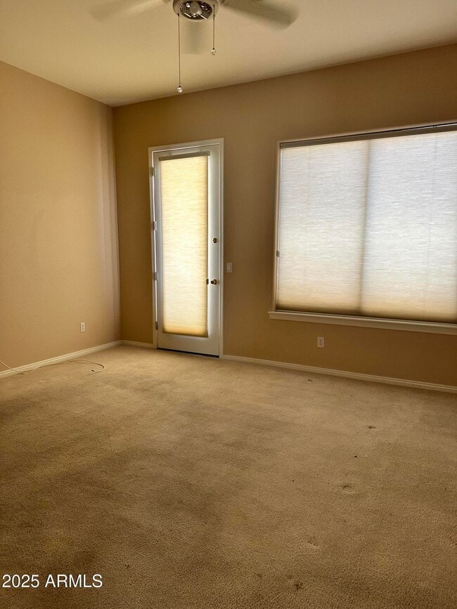 Building Photo - 2627 E Acoma Dr