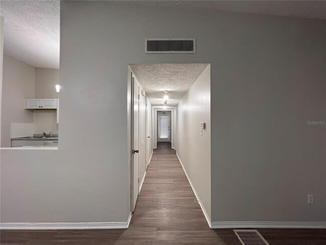 Building Photo - 535 Monterey Blvd NE