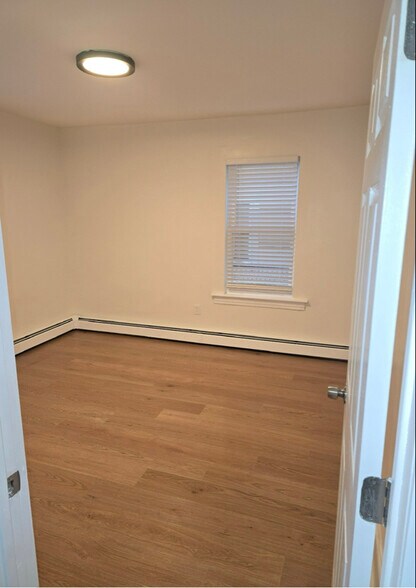 Building Photo - 78 Potters Ave