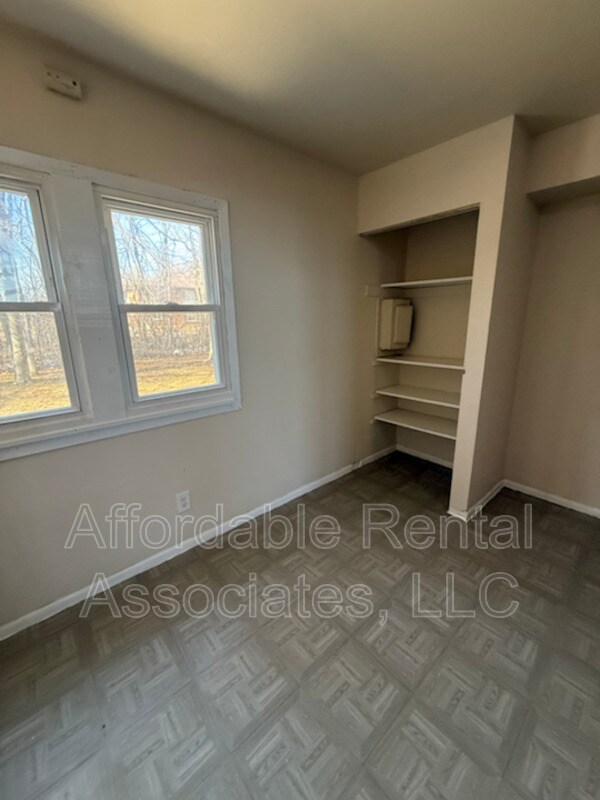 Building Photo - 8951A N 95th St