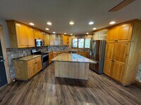 Building Photo - Beautiful 5 Bedroom/4 Bathroom in Bountiful