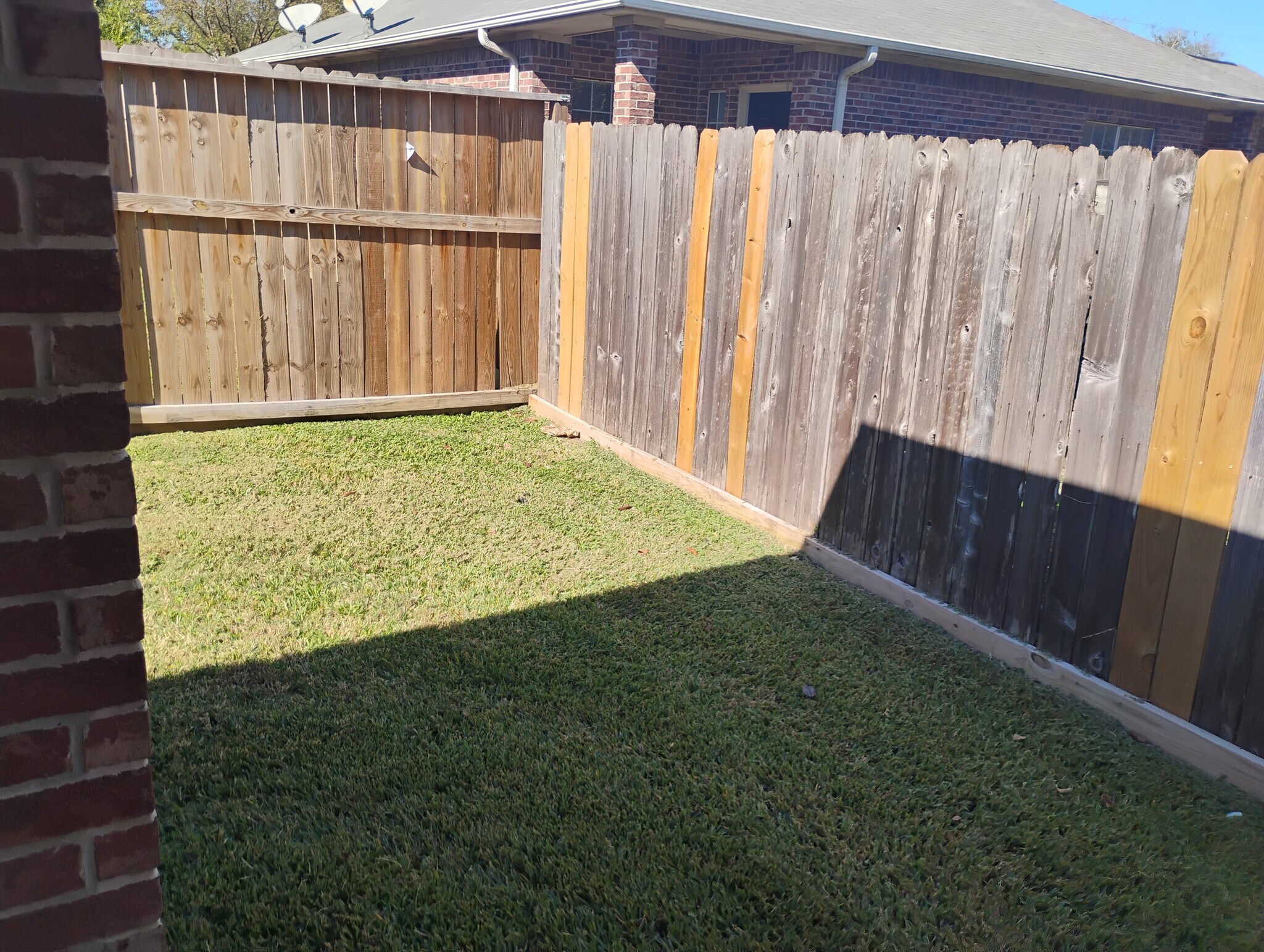 Fenced back yard - 1707 Prairie Dr