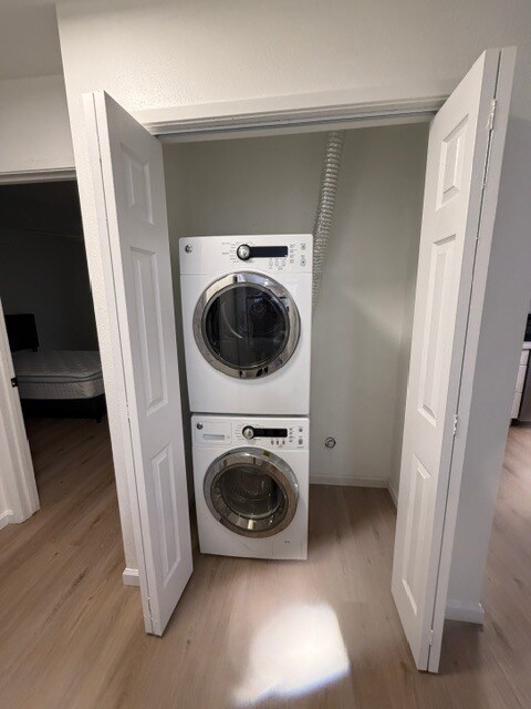 Building Photo - Stockton 2 Bedroom 2 Bathroom Condo