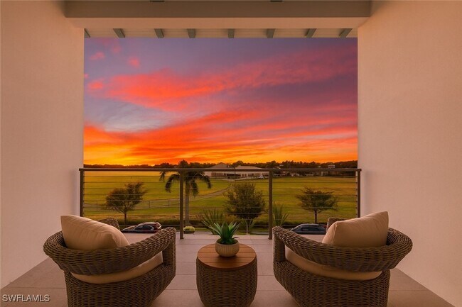 Building Photo - 201 8th St S