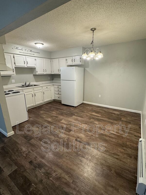 Building Photo - 1017 S 3rd St