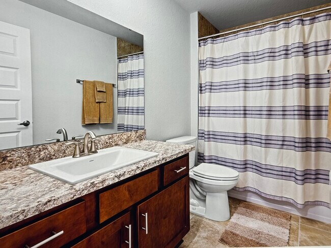 Building Photo - 482 Panaro Ln