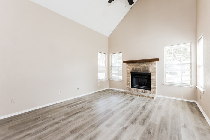 Building Photo - 804 Lovingham Dr