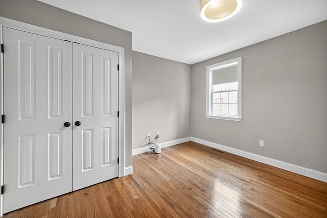 Building Photo - 28 Webster St