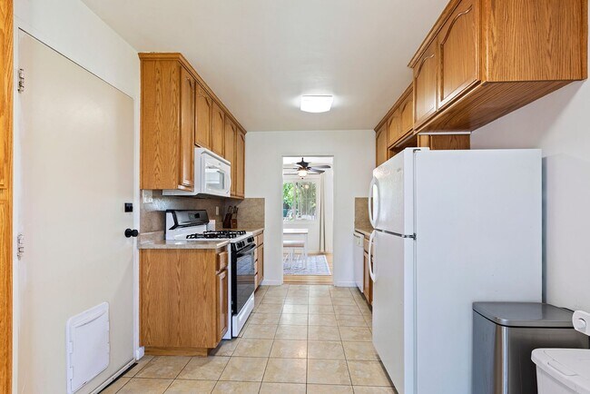 Building Photo - Charming 3-bedroom, 1-bath home in Anderson