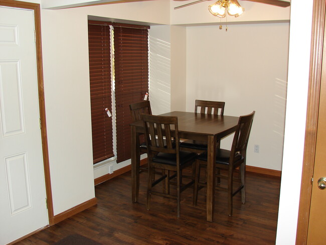 Dining Area - 2856 Seminole Trail