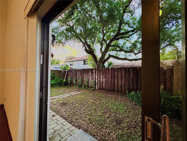 Building Photo - 3911 Farragut St