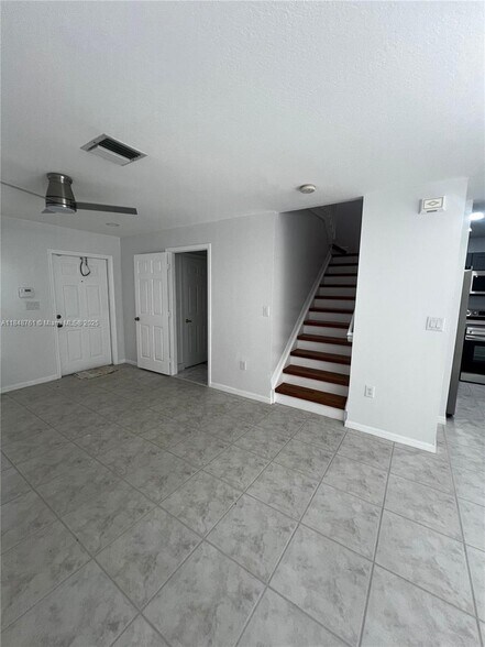 Building Photo - 2212 NW 171st Ter