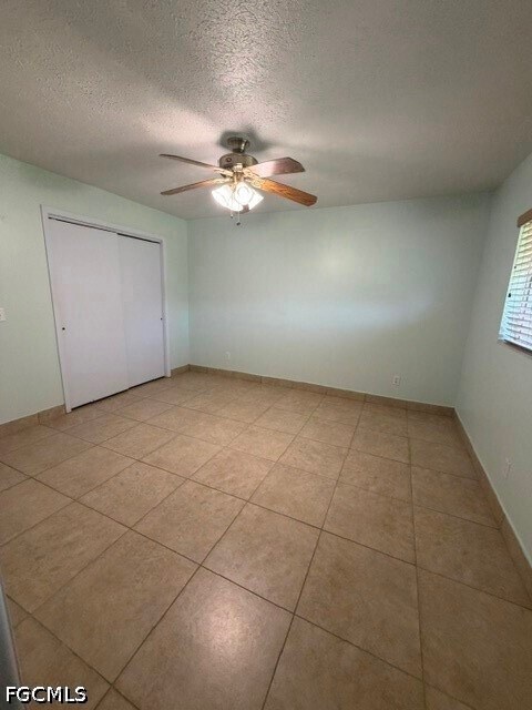 Building Photo - 922 SE 26th Terrace