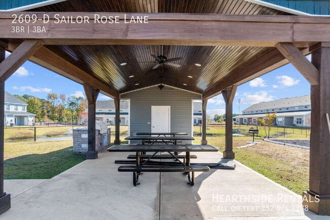 Building Photo - 2609-D Sailor Rose Ln