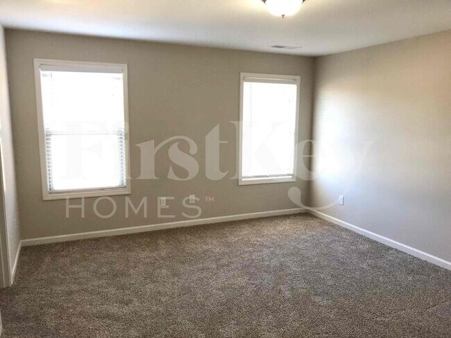 Building Photo - 3861 Cameron Trail SE