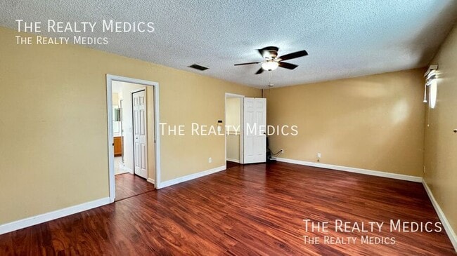 Building Photo - 13628 Tetherline Trail