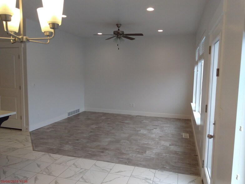 Building Photo - 14576 S Quiet Shade Drive