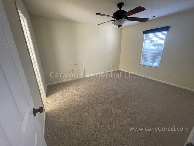 Building Photo - 500 Rockbridge Dr