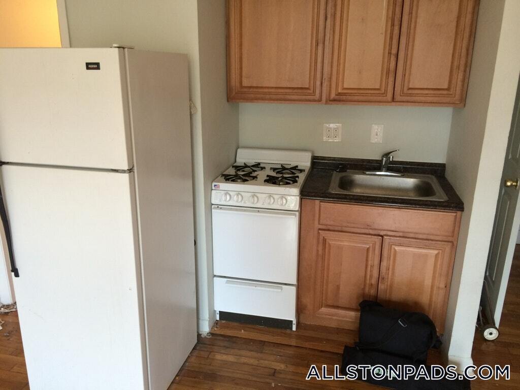 Building Photo - 153 Brighton Ave