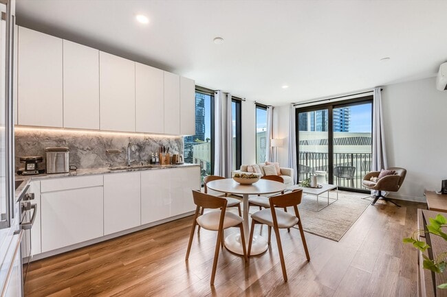 Building Photo - Experience luxury living at 'A'ali'i in the heart of Ward Village in Kaka'ako!