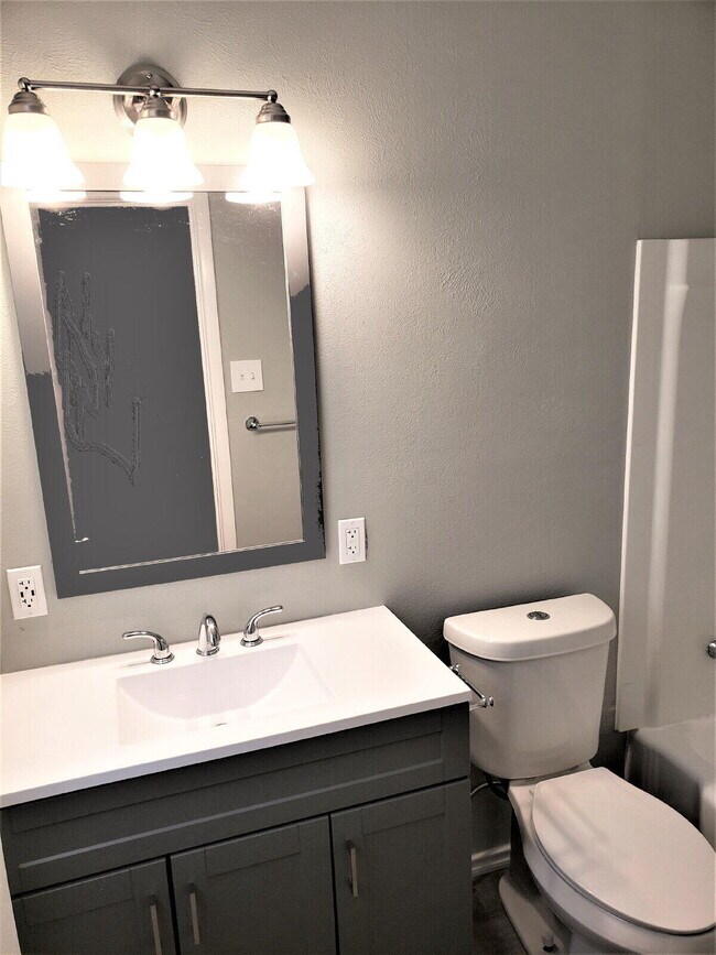 Building Photo - 4906 6th St