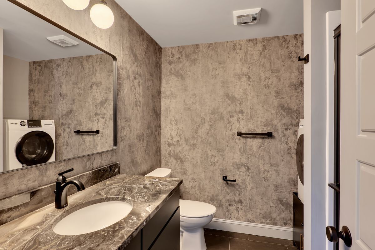 Building Photo - 36 Pawling Ave