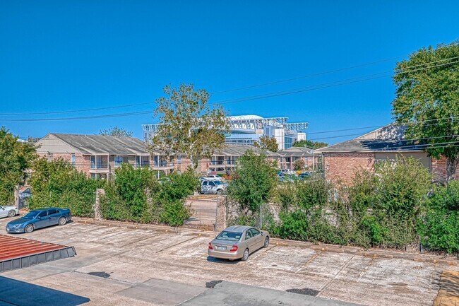 Building Photo - 8433 Hearth Dr